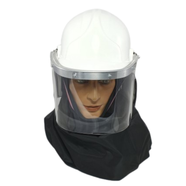 Firemans helmet c/w aluminised neck curtain